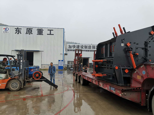河北破碎机厂家PCS双功能锤式破碎机应用保养注意事项